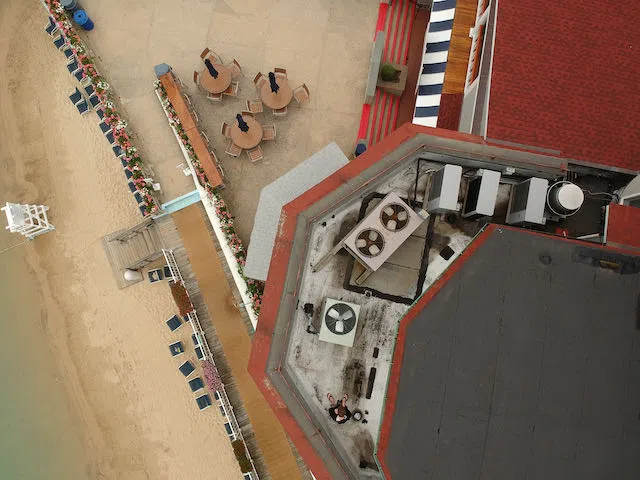 Pool.